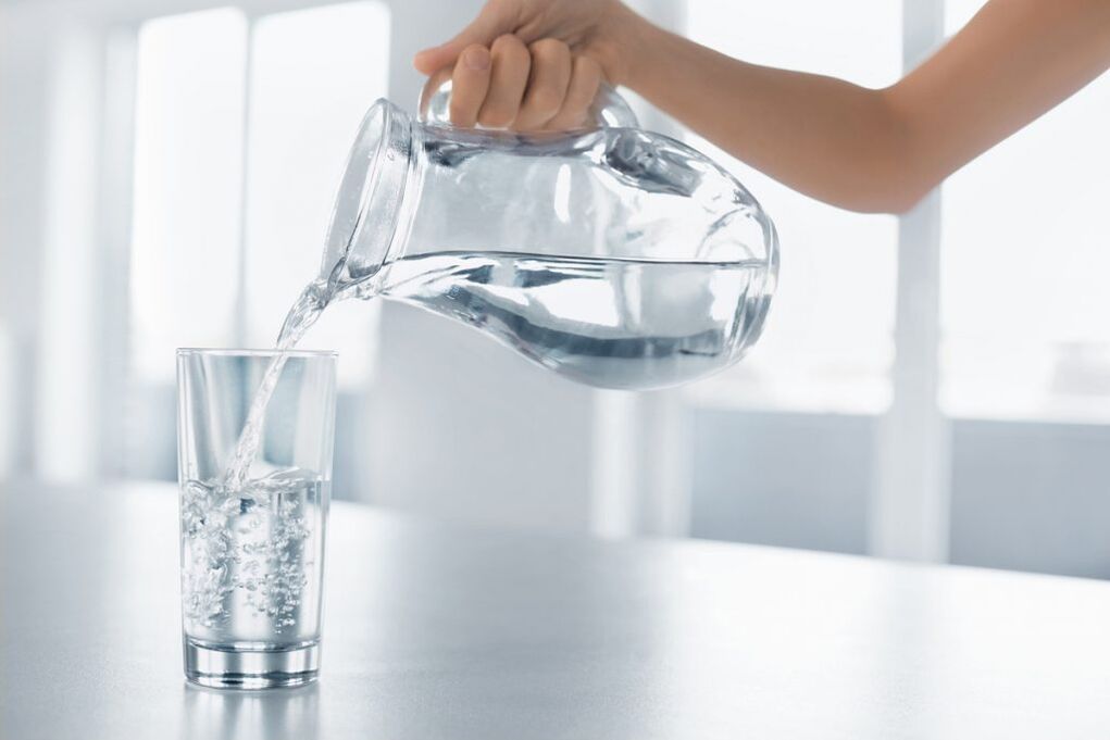 水
